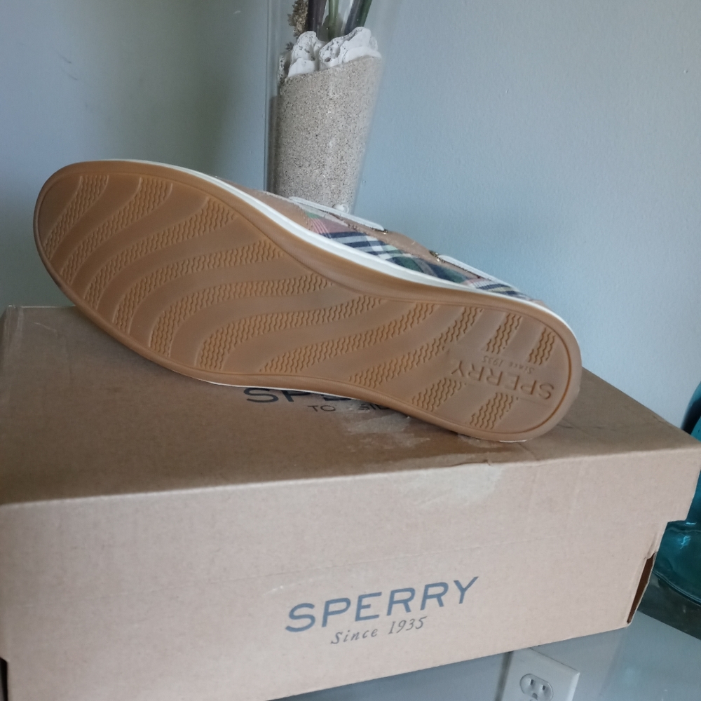 🌍Sperry's🌍 - Picture 4 of 6